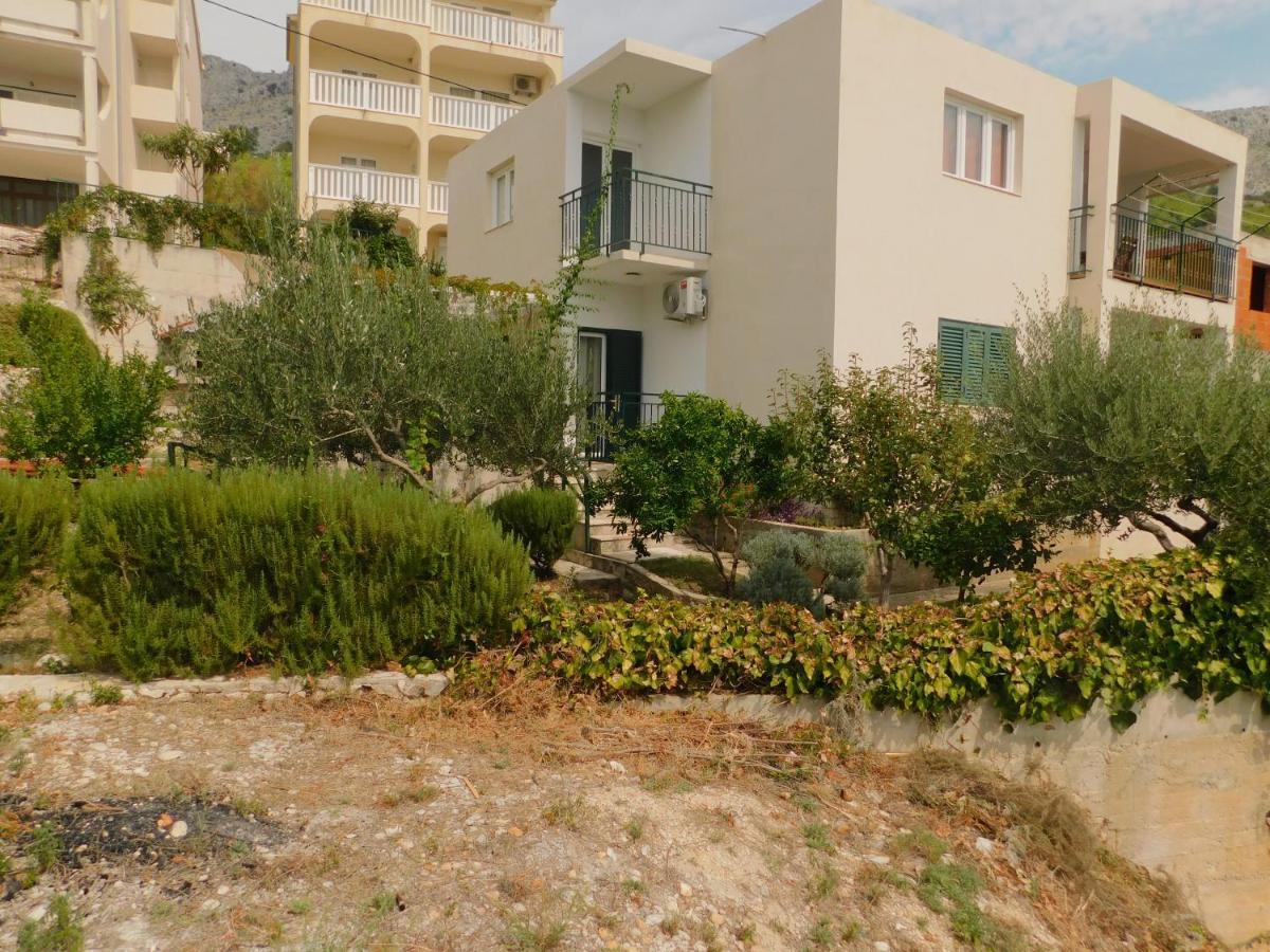 Apartment Lejo جيسينتسي المظهر الخارجي الصورة