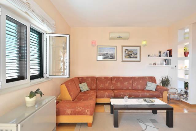 Apartment Lejo جيسينتسي الغرفة الصورة
