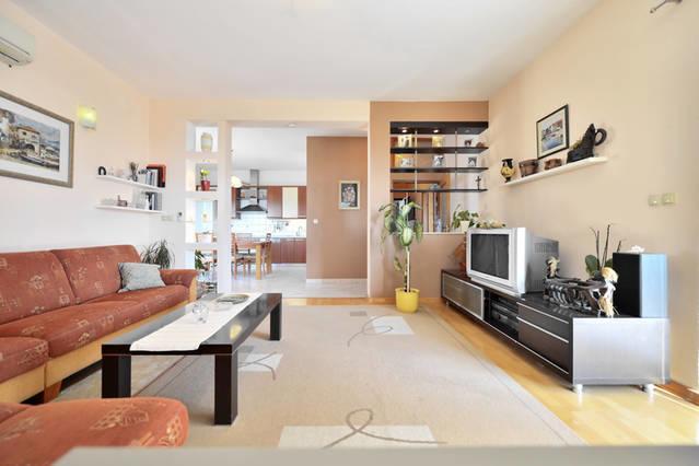 Apartment Lejo جيسينتسي المظهر الخارجي الصورة
